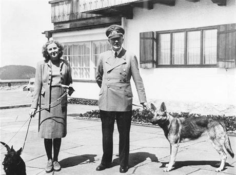 Adolf Hitler a Eva Braunová