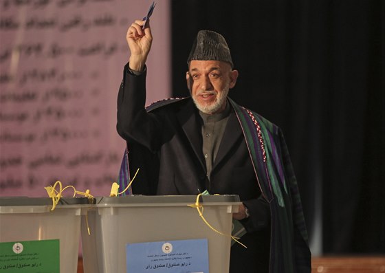 Souasný afghánský prezident Hamid Karzáí