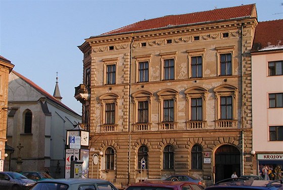 Budova základní umlecké koly v Uherském Hraditi na rohu Frantikánské ulice...