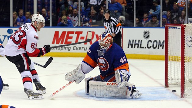 Ale Hemsk z Ottawy prv pekonal Anderse Nilssona v brance  NY Islanders.