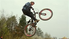 Nový bikepark na sídliti Máj v eských Budjovicích.