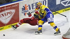 CHVAT. Zlínský hokejista Martin Matjíek bojuje ve tvrtém semifinále play-off