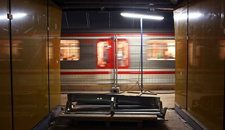 Ve stanici Národní tída znovu po dvou letech zastaví metro.