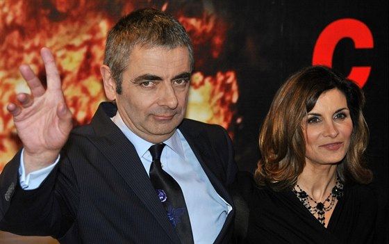 Rowan Atkinson se svou manelkou v roce 2012