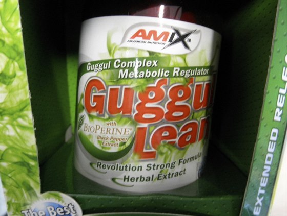 Výrobek AMIX GuggulLean, v nm potravinoví inspektoi nali zakázané steroidy.
