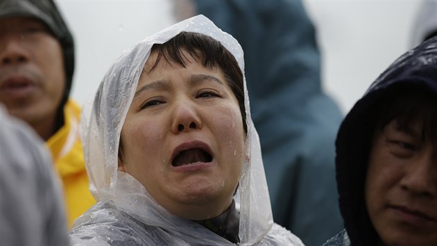 Pbuzn pasar ze ztroskotanho trajektu Sewol (17. dubna 2014)