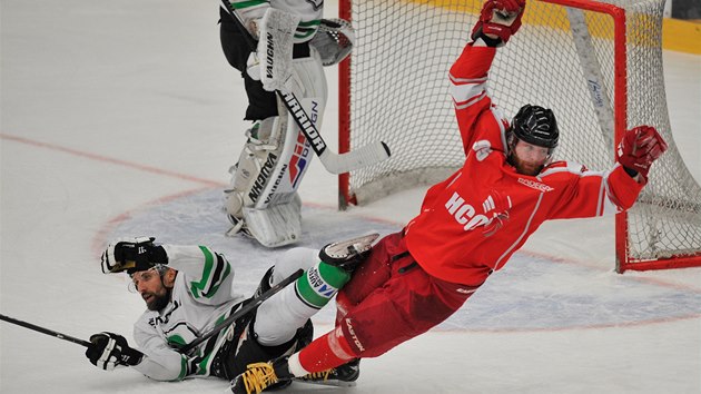 KRASOBRUSLENÍ. Baráové utkání o extraligu Mladá Boleslav - Olomouc,: Josef