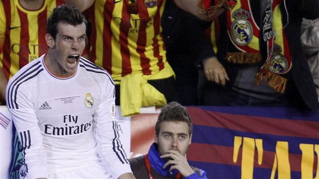 Gareth Bale z Realu Marid slav svj gl proti Barcelon.