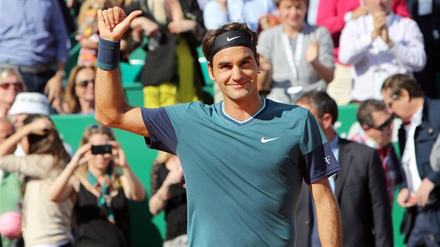 Roger Federer slav postup do finle na turnaji v Monte Carlu.