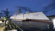 Kest nového amerického torpédoborce tídy Zumwalt