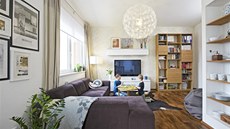 Knihovna z dubového dřeva vyrobená podle návrhu majitelky bude v budoucnu... Knihovna z dubového dřeva vyrobená podle návrhu majitelky bude v budoucnu...