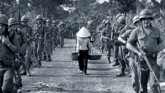Ameriané se úastnili vojenského konfliktu ve Vietnamu od roku 1963 a do...