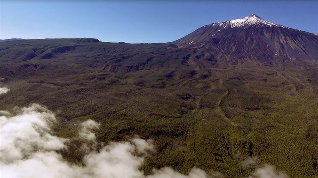 Sopka Teide. Uvnit je krter v krteru, ale bohuel jsem neml monost to vyfotit nebo nafilmovat.