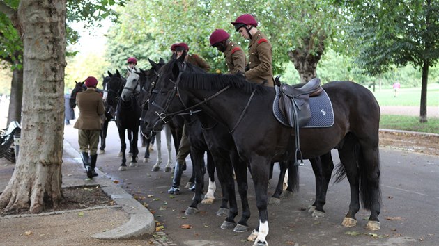 Oblbenm konkem v Anglii je stle jzda na koni, v zemi existuj stovky jezdeckch klub.