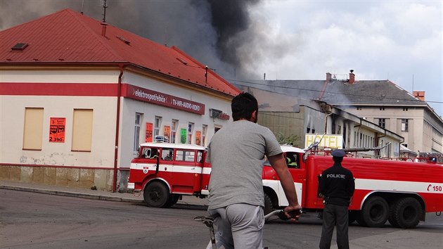 V Lankroun vypukl por v galvanovn (20. dubna 2014)