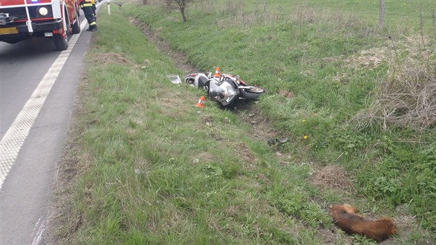 Nehoda t motocykl a osobnho auta na Bruntlsku (21. dubna 2014)