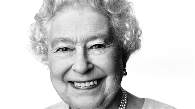 Britsk krlovna Albta II. zveejnila svj nov portrt. (20. 4. 2014)