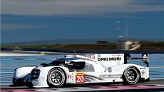 Mark Webber ve voze Porsche pro závody WEC. Mark Webber ve voze Porsche pro závody WEC.