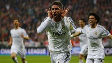 Obránce Sergio Ramos se raduje ze vsteleného gólu v semifinále Ligy mistr...