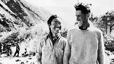 Tenzig Norgay a Edmund Hillary. Toho druhého asi znáte, prvního nejspíe ne.