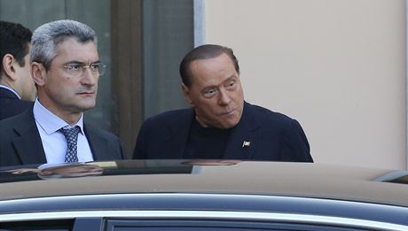 Bývalý italský premiér Silvio Berlusconi pijel do Cesano Boscone (9. kvtna