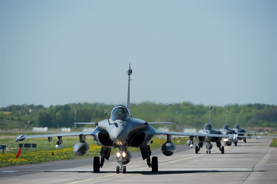 Francouzské stroje Rafale na základn Malbork v Polsku