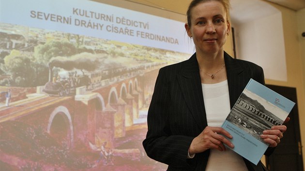 Pamtkka Alena Borovcov, kter napsala knihu o "Ferdinandce". 