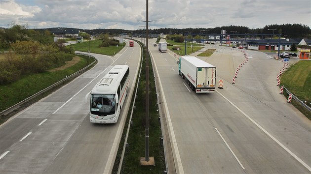 Oputn budovy bval celnice na hraninm pechodu Rozvadov (2014)