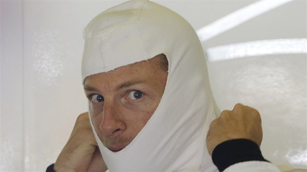 Jenson Button se chystá na tréninkovou jízdu ped Velkou cenou panlska.