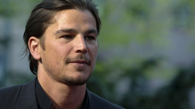 Josh Hartnett na premie serilu Penny Dreadful (New York, 6. kvtna 2014)