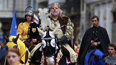 Zahájení 656. lázeňské sezony v Karlových Varech. Průvod Karla IV. a jeho Zahájení 656. lázeňské sezony v Karlových Varech. Průvod Karla IV. a jeho