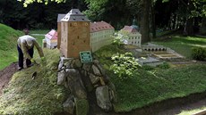 Model bečovského zámku nyní v mariánskolázeňském parku Boheminium doplnila i... Model bečovského zámku nyní v mariánskolázeňském parku Boheminium doplnila i...