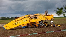 Práškovací letadlo Z-37 spadlo u Sebuče na Jaroměřsku, pilot utrpěl otřes mozku. Práškovací letadlo Z-37 spadlo u Sebuče na Jaroměřsku, pilot utrpěl otřes mozku.