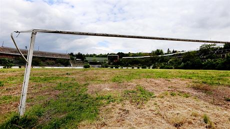 Msto po mnoha letech, kdy brnnsk stadion za Lunkami zarostl v dungli,...