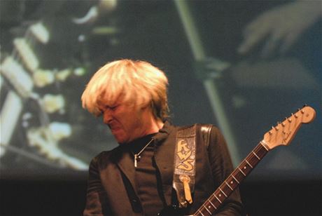 Vbec poprvé v esku koncertoval Kenny Wayne Shepherd v roce 2011 na festivalu