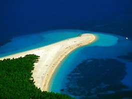 Zlatni rat v Bolu na ostrov Bra je jednou z nejslavnjích pláí Chorvatska....