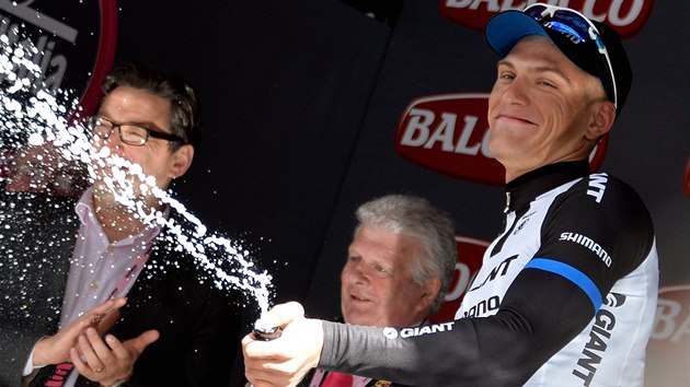 OSLAVENEC. Nmeck cyklista Marcel Kittel vyhrl tet etapu Gira d'Italia v den svch narozenin.