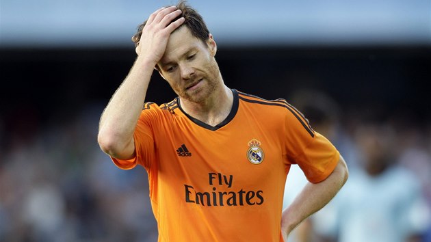 KONEC NADJ. Zklaman Xabi Alonso. Real Madrid prohrl s Celtou Vigo a piel o anci na titul.