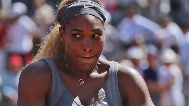 Serena Williamsov s pohrem pro vtzku turnaje v m.