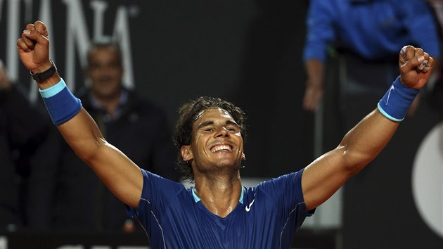 Rafael Nadal triumfln slav postup do finle na turnaji v m.