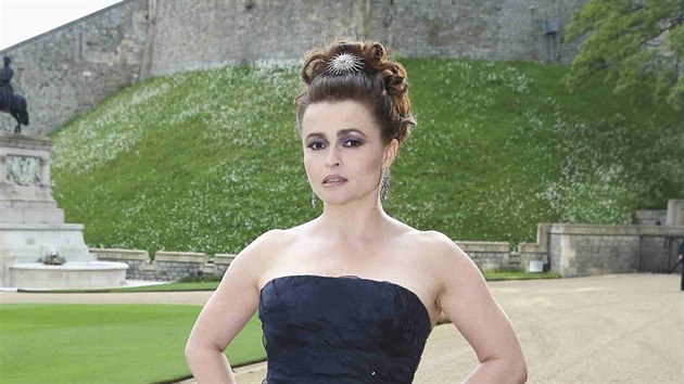 Helena Bonham-Carterov na veei podan princem Williamem na zmku ve Windsoru (13. kvtna 2014)
