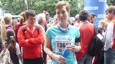 Doplňovat tekutiny je u maratonu potřeba jak před, tak v práběhu a i po... Doplňovat tekutiny je u maratonu potřeba jak před, tak v práběhu a i po...