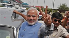 Budoucí indický premiér Naréndra Módí pijel do Nového Dillí pozdravit své