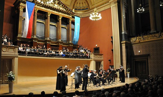 Z koncertu Freiburger Barockorchester (18. kvtna 2014)