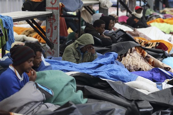 Píliv uprchlíku do Evropy roste, Libye hrozí záplavou imigrant. Ilustraní snímek