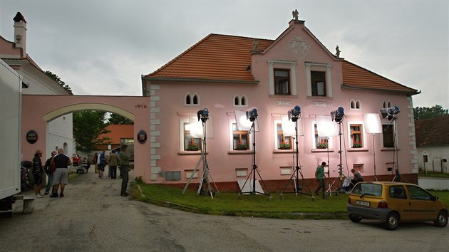 Filmov tb pod vedenm reisra Zdeka Troky zaal v Zbo na eskobudjovicku natet tet pokraovn komedie Babovesky.