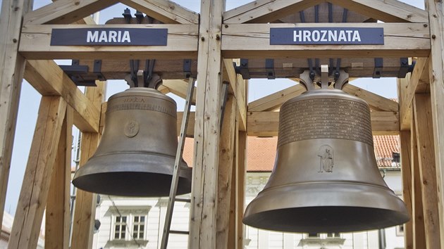 Zvona Petr Rudolf Manouek pivezl z Holandska tet ze ty zvon pro katedrlu sv. Bartolomje v Plzni.
