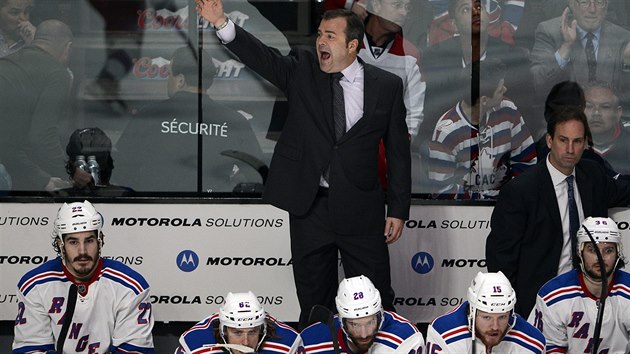Kou hokejist New York Rangers Alain Vigneault se sna marn burcovat svj tm v ptm duelu s Montrealem.