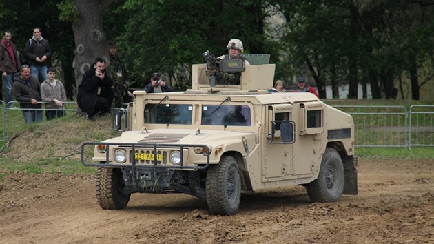Humvee, které pouívaly nae jednotky v Afghánistánu