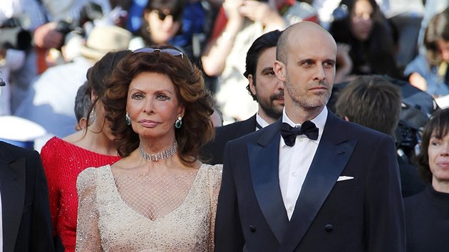 Sophia Lorenov a jej syn Edoardo Ponti (Cannes, 20. kvtna 2014)